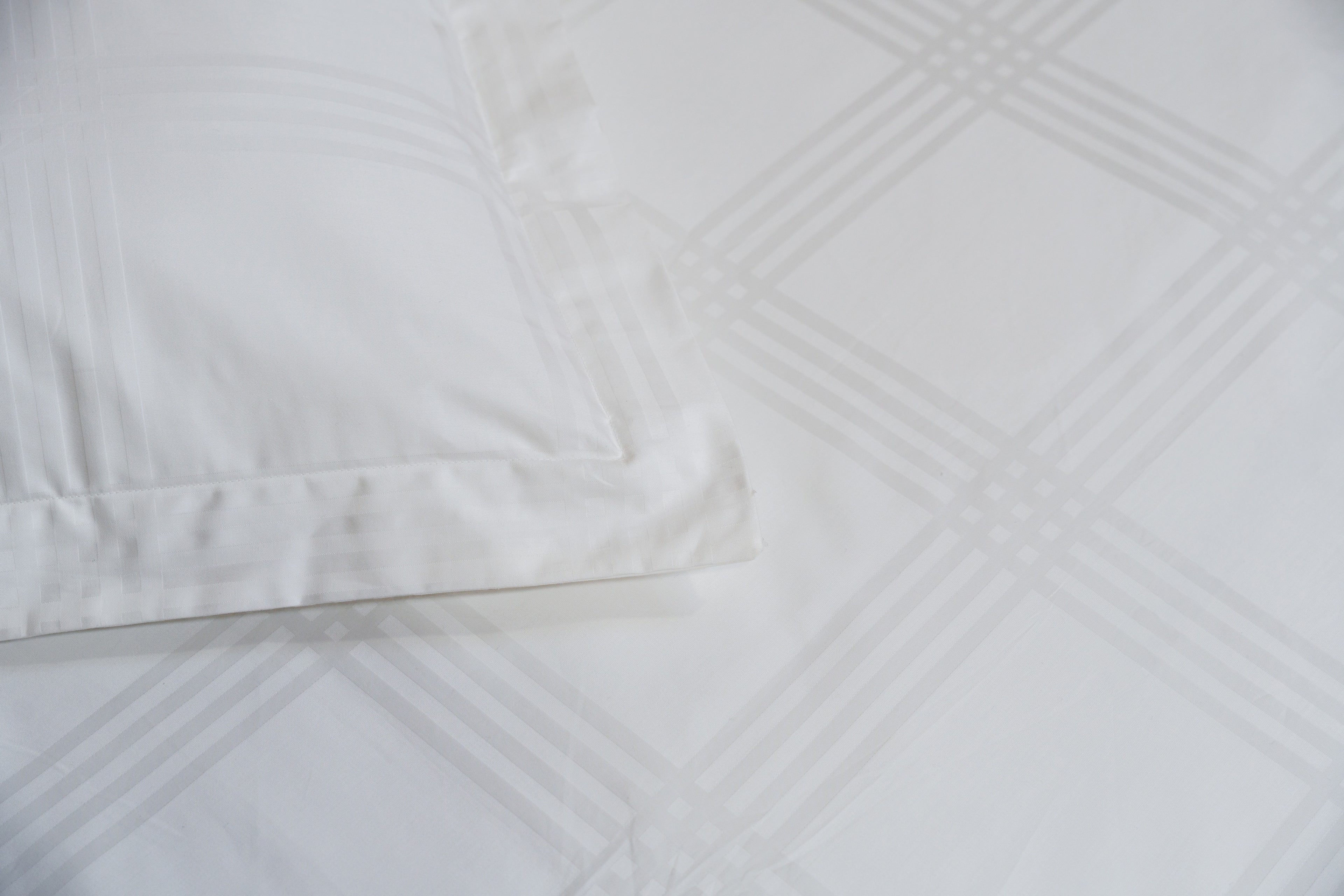 500TC Elegant Check Cotton Flat Bedsheet Set