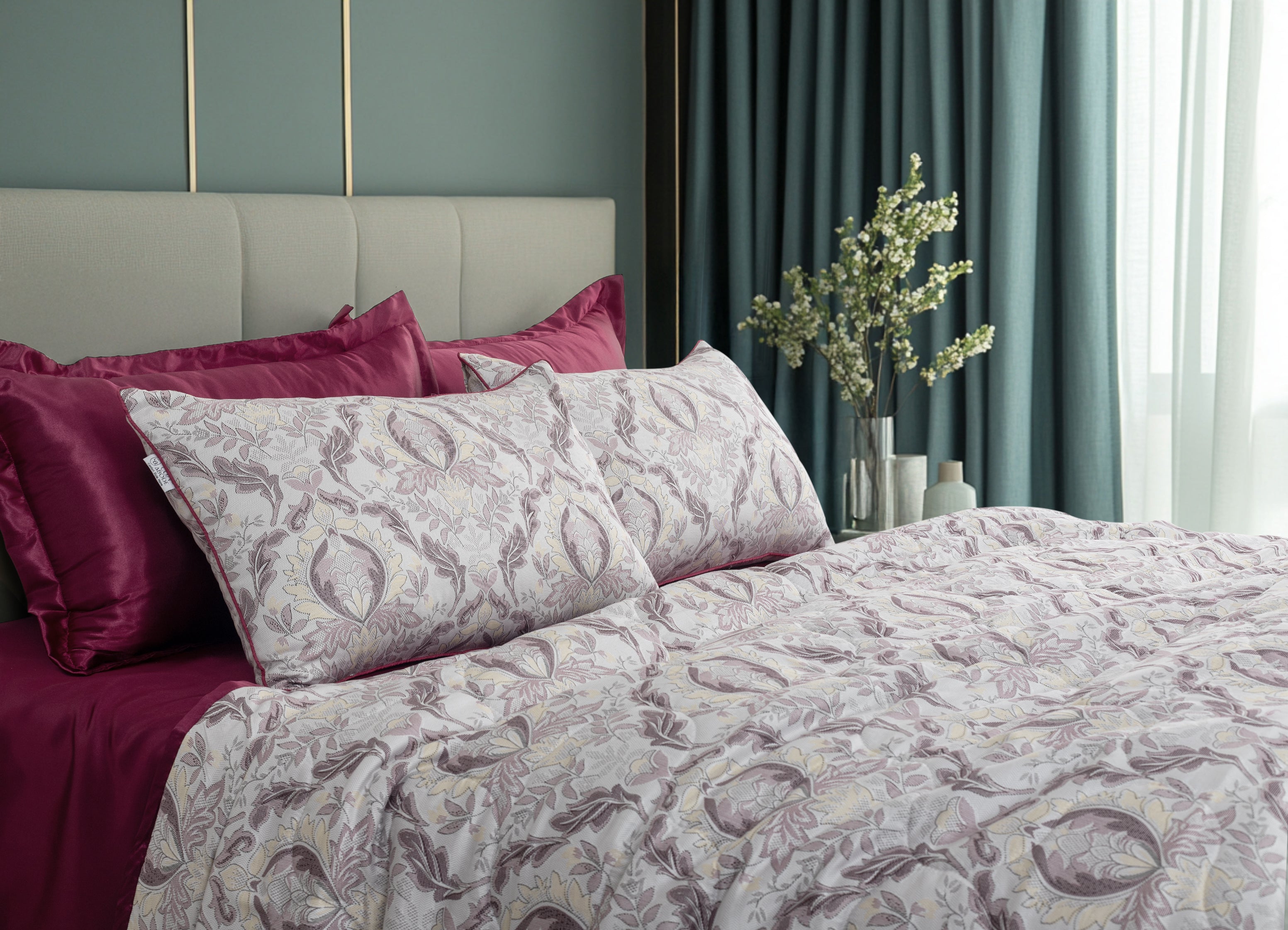 200TC Bamboo Damask Print Quilt Set